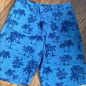 NWT Chaps Bermuda Palm Shorts Size 30
